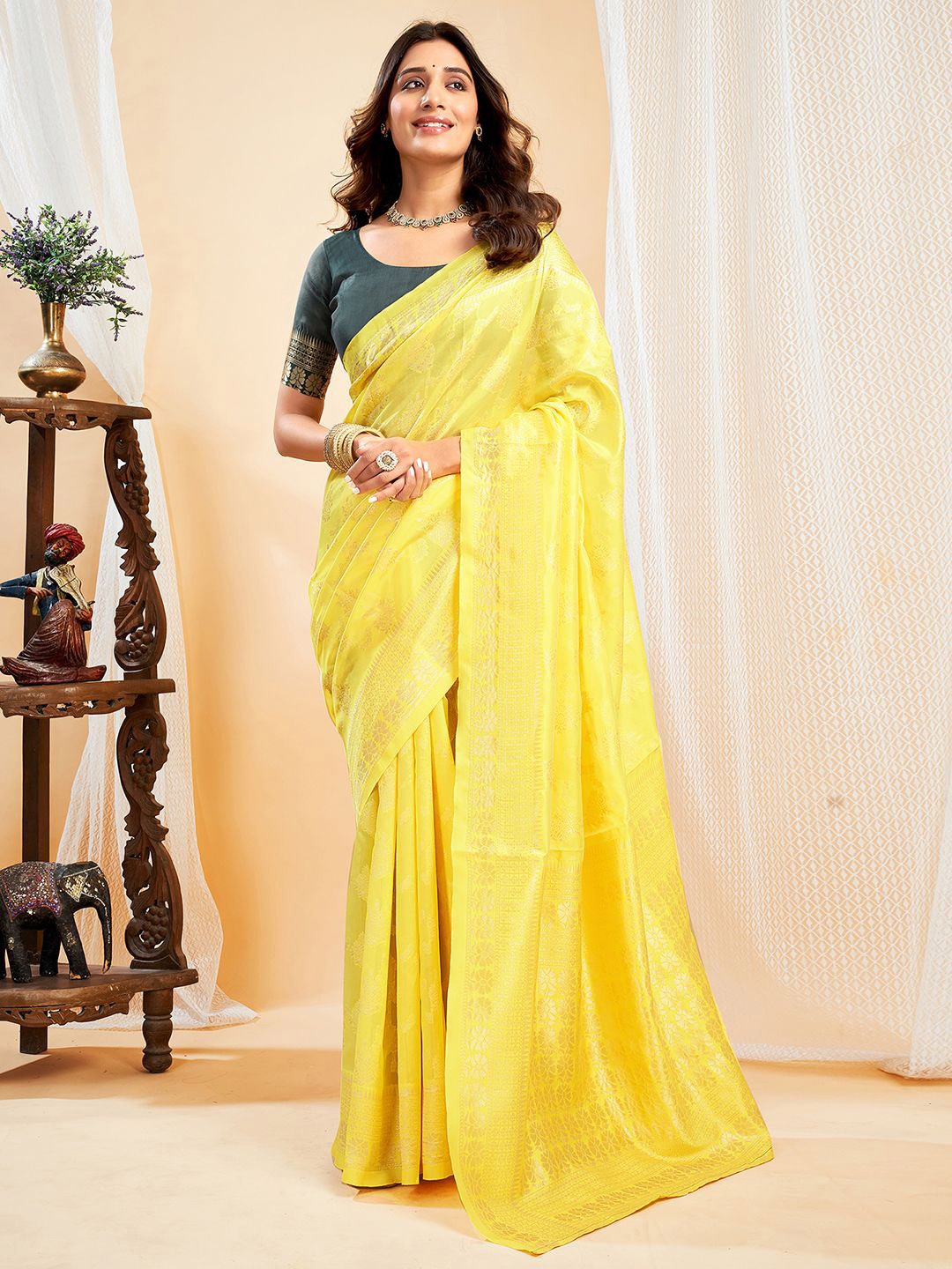 

KALINI Woven Design Banarasi Saree With Blouse Piece, Yellow