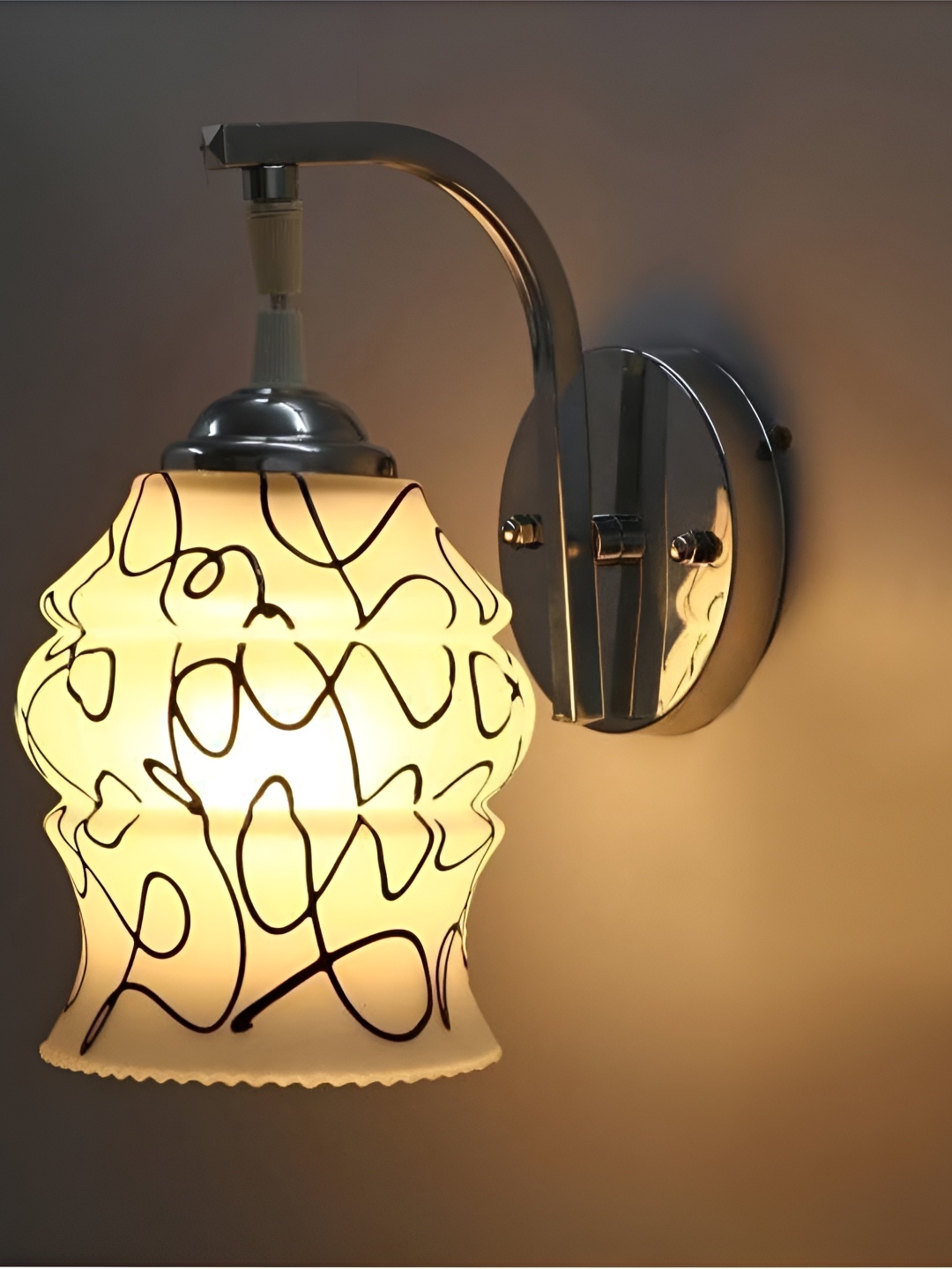 

Afast White & Black Printed Metal Wall Lamp