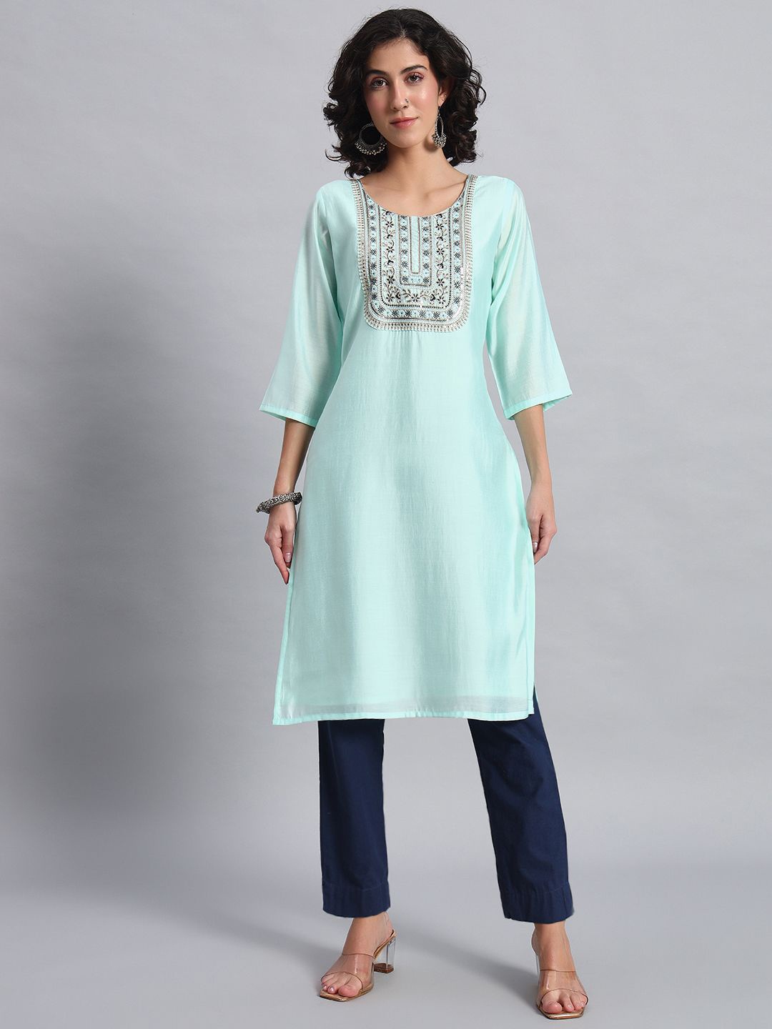 

JDS LIFESTYLE Women Yoke Design Thread Work Kurta, Blue