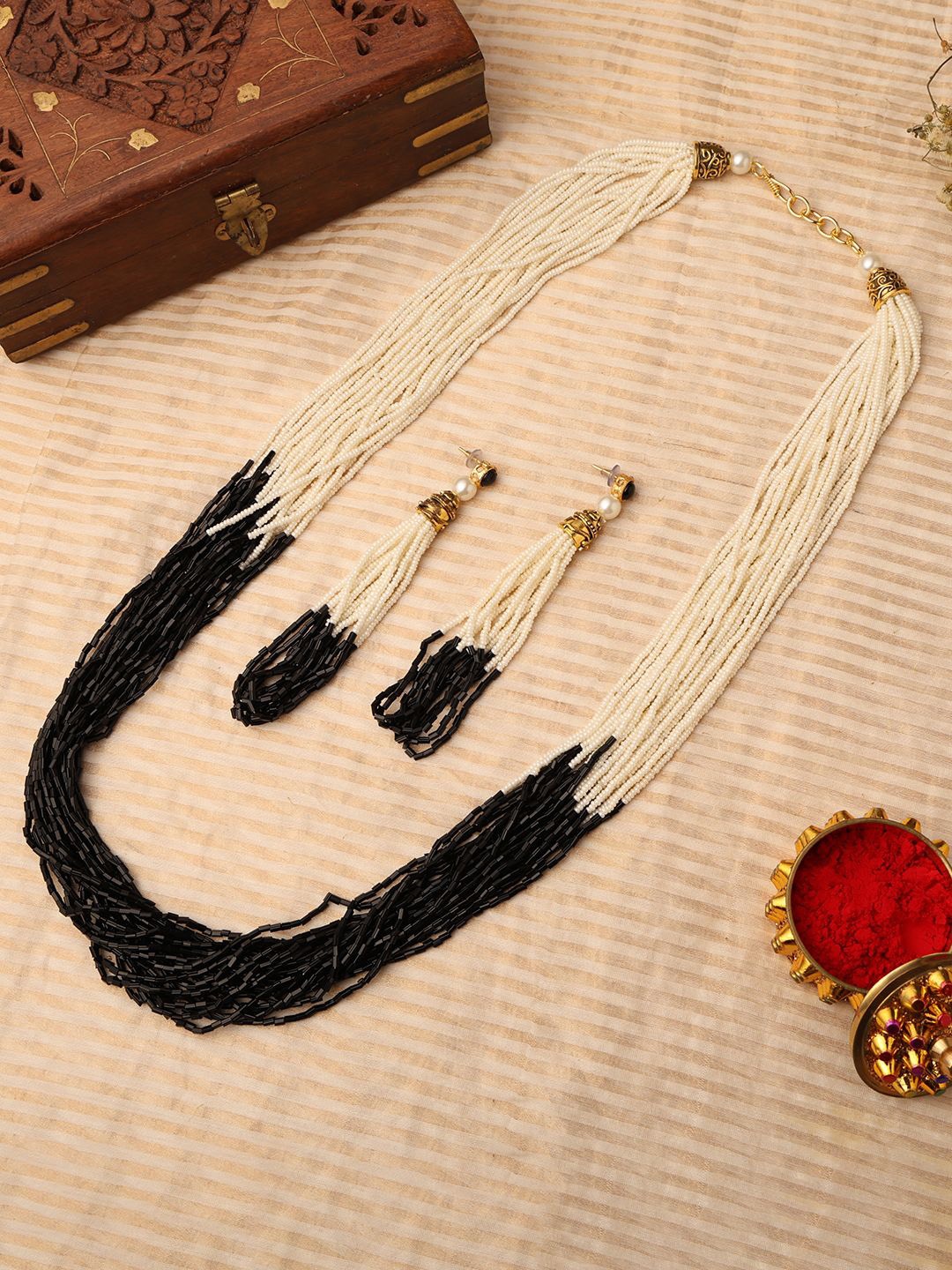 

PATOLA BY VJ Gold-Plated Artificial Beads Beaded-Studded Jewellery Set