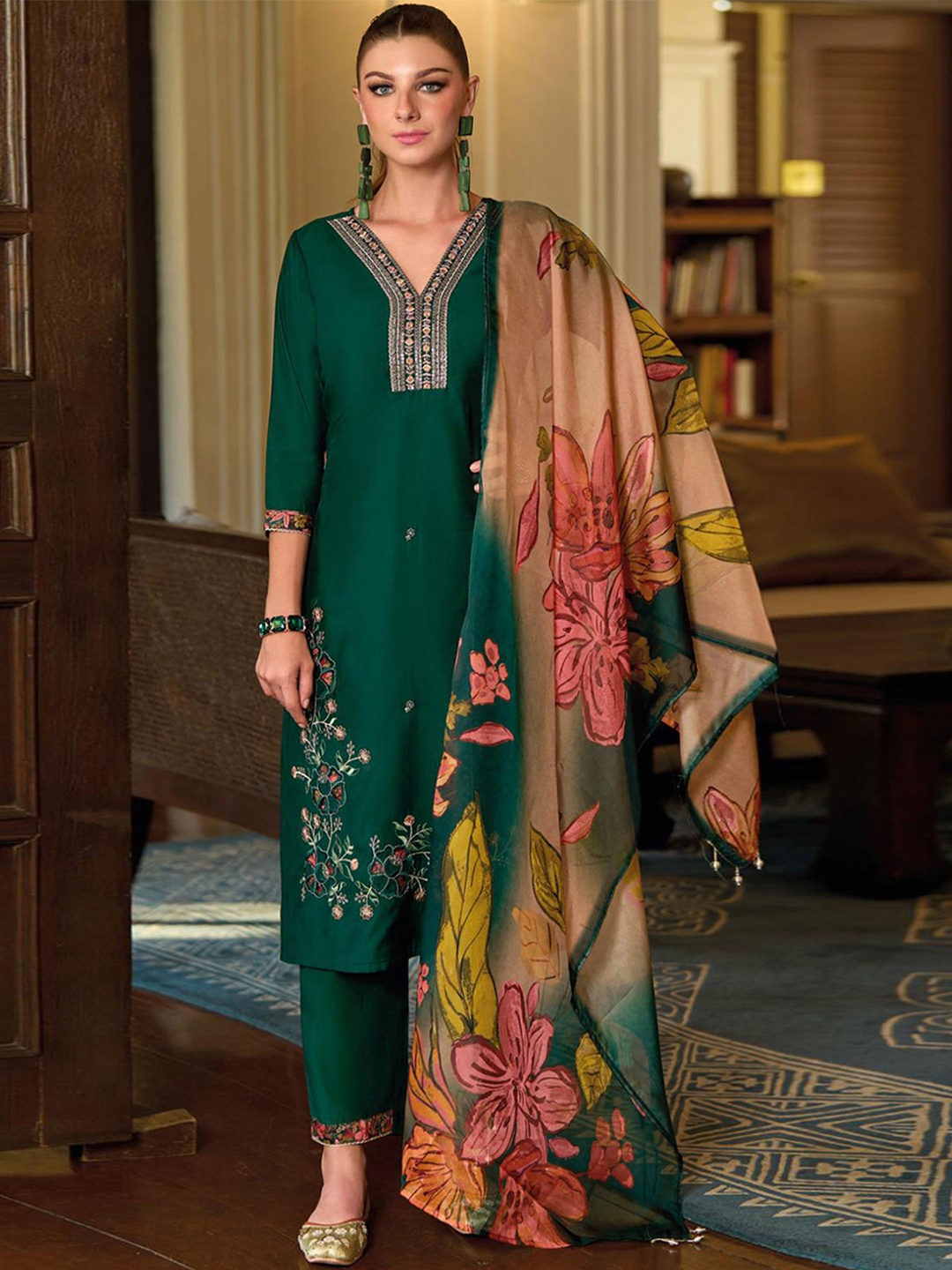 

Peachmode Floral Embroidered V-Neck Straight Kurta With Trousers And Dupatta, Green
