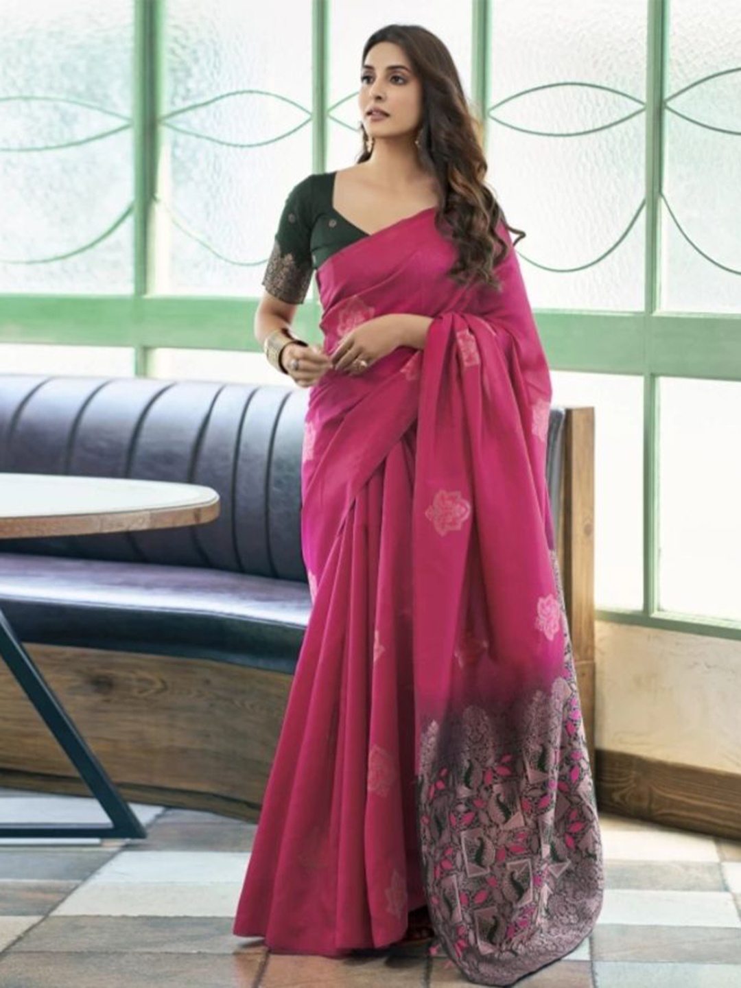 

SANJANA SILK Ethnic Motifs Woven Design Zari Kanjeevaram Saree, Pink