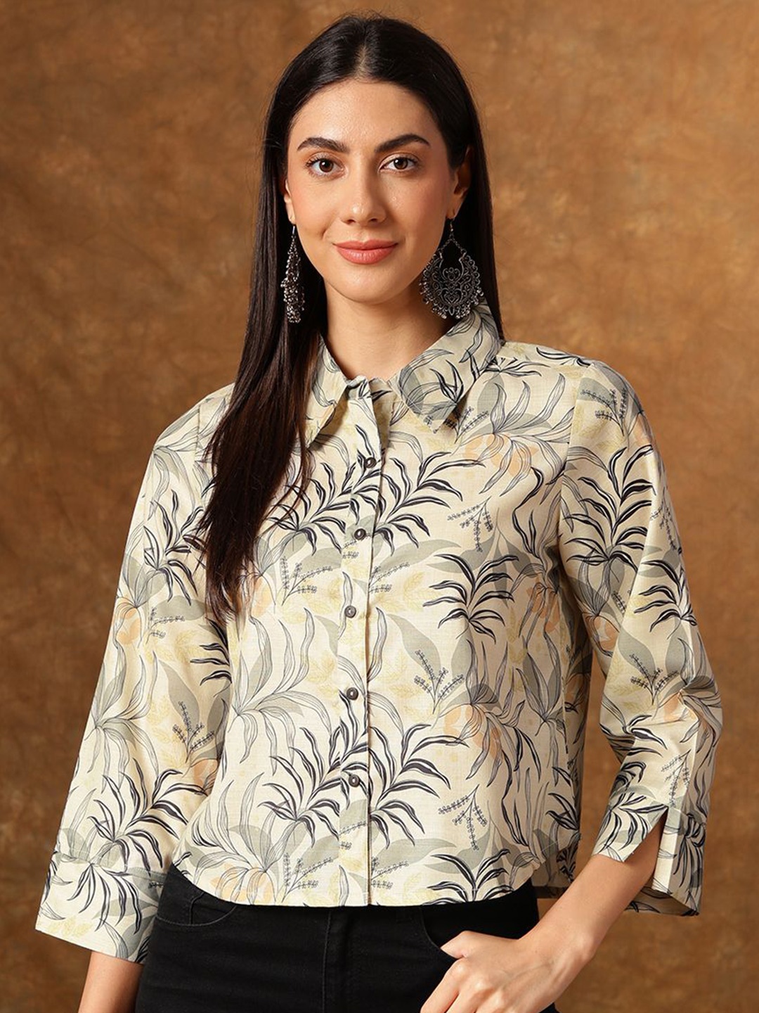 

Anouk Women Boxy Fit Spread Collar Floral Printed Casual Shirt, Cream