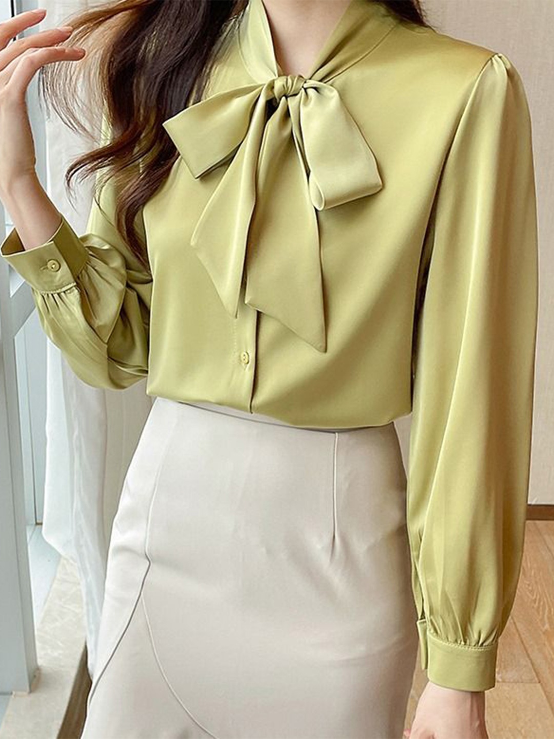 

StyleCast Women Solid Tie-Ups Top, Green