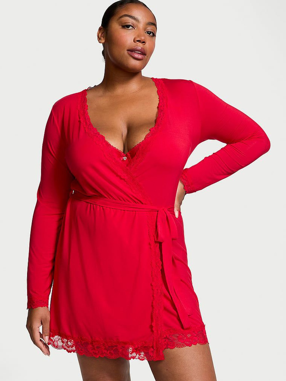 

Victoria's Secret V-Neck Lace-Trim Robe, Red