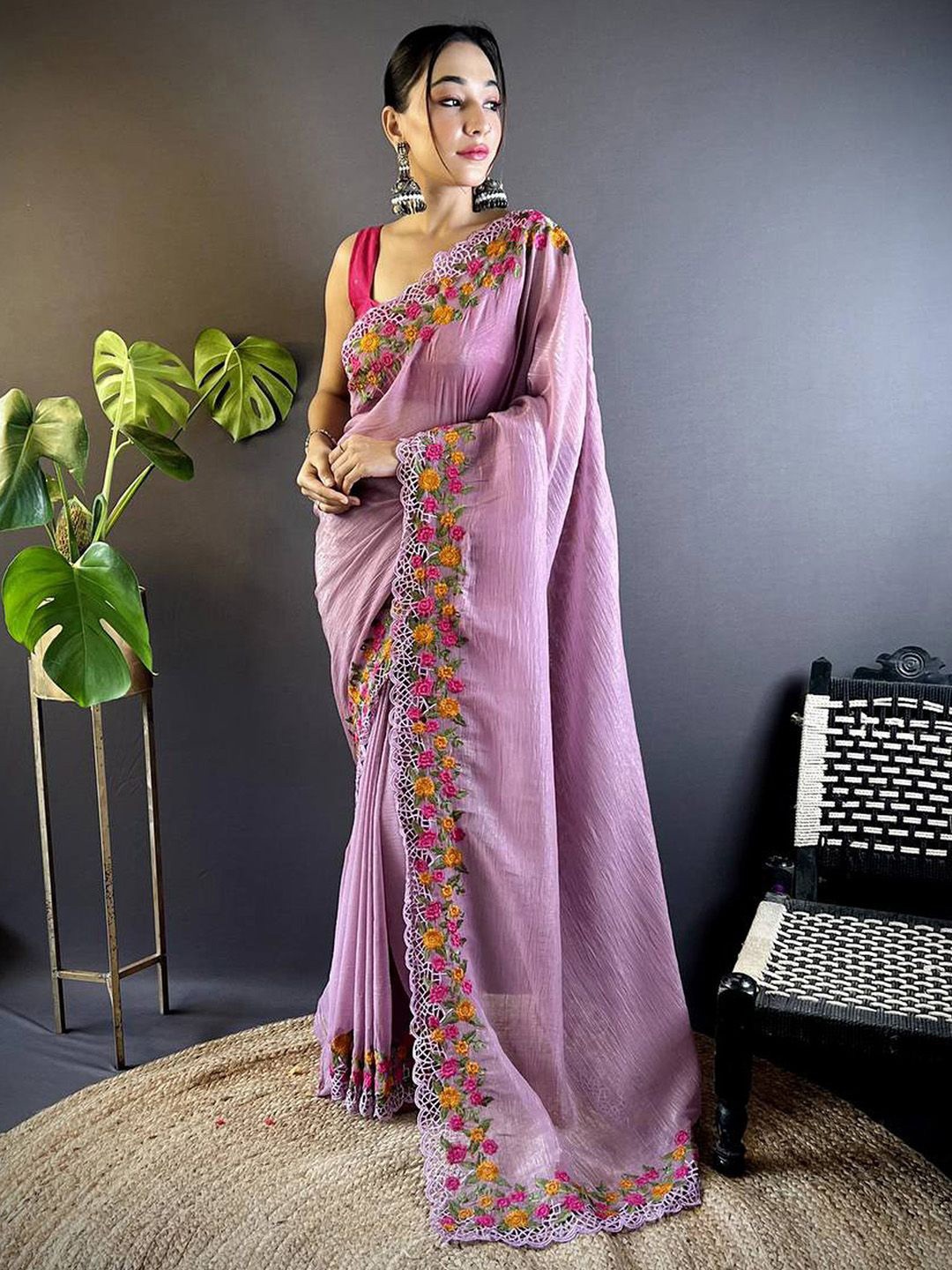 

Anouk Embroidered Tissue Saree, Mauve