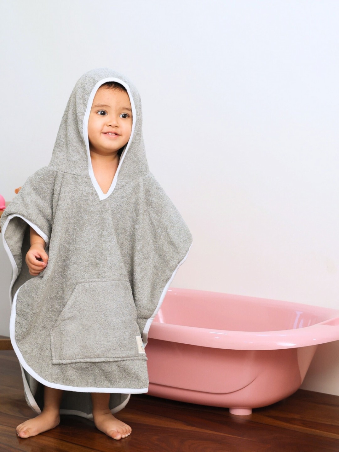

TIDY SLEEP Grey & White Terry Cotton 300 GSM Bath Towel