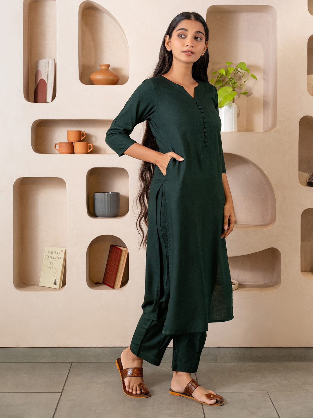 

GULABOSITABO Women Yoke Design Kurta, Green