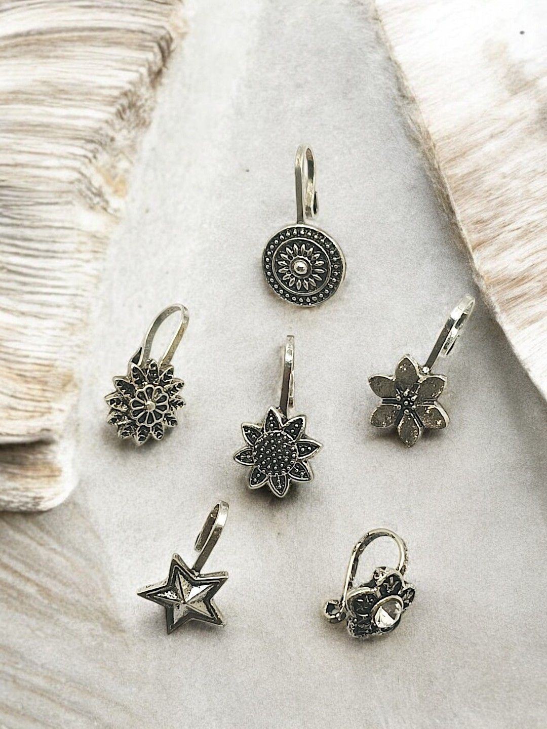 

FEMMIBELLA Set Of 6 Silver-Plated Stud Nosepin