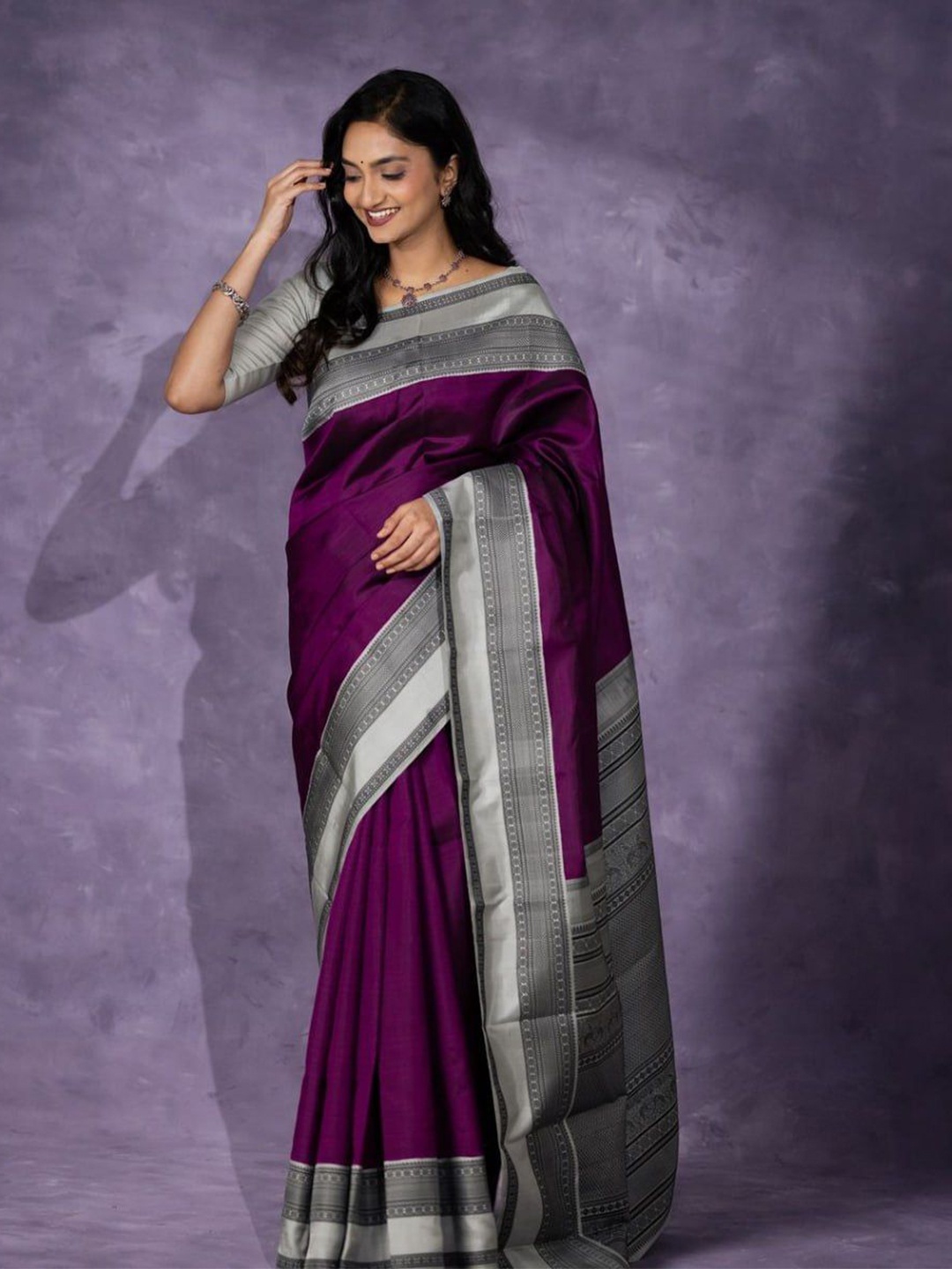 

Kriyansh Zari Woven Design Kanjeevaram Saree, Purple