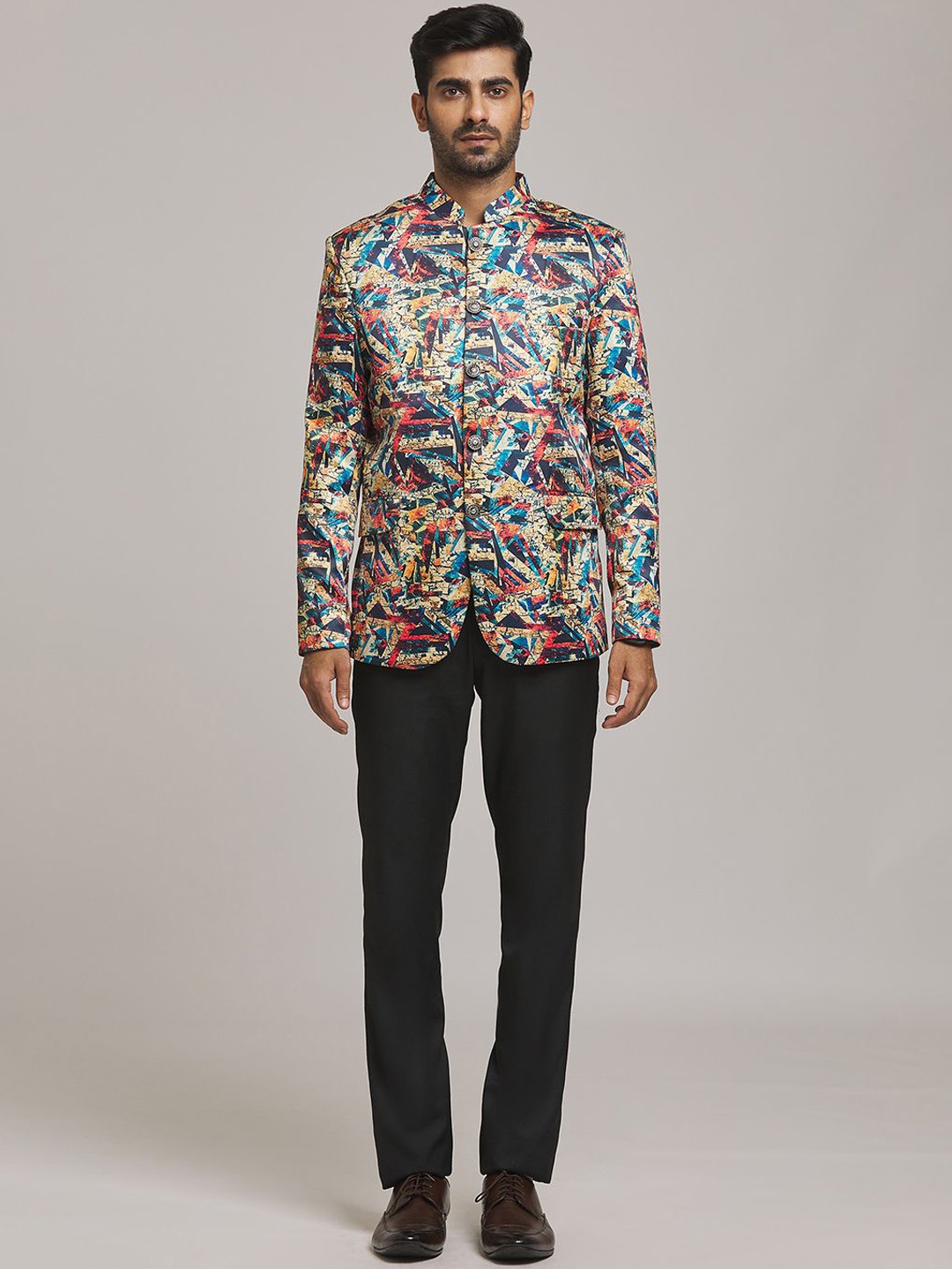 

Aryavir Malhotra Men Printed Pure Cotton Bandhgala Blazer, Beige