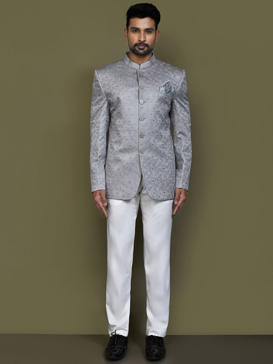 

Aryavir Malhotra Embroidery Bandhgala Blazer, Grey