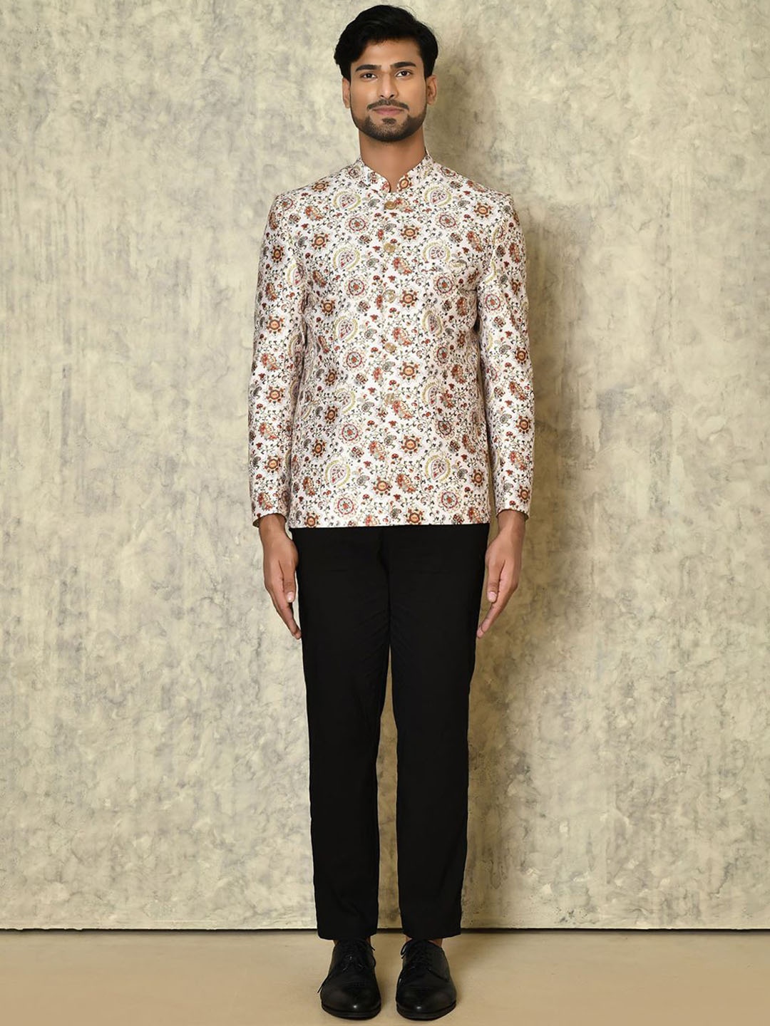 

Aryavir Malhotra Men Printed Bandhgala Blazer, White