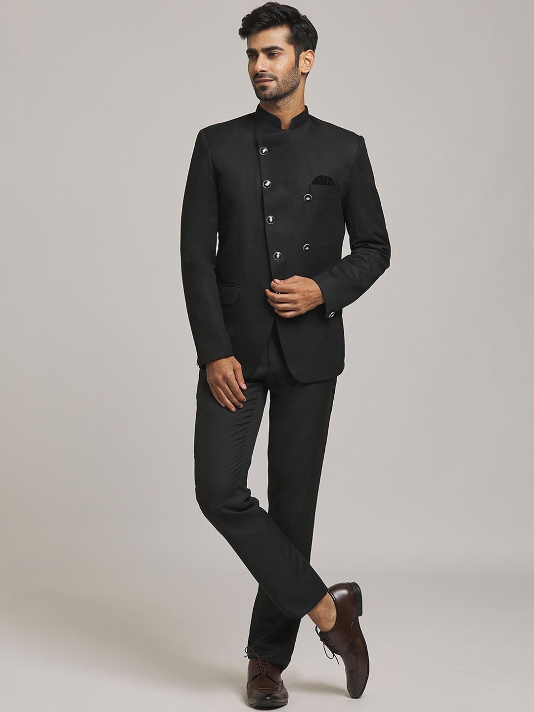 

Aryavir Malhotra Mandarin Collar Double Vent Bandhgala Blazer, Black