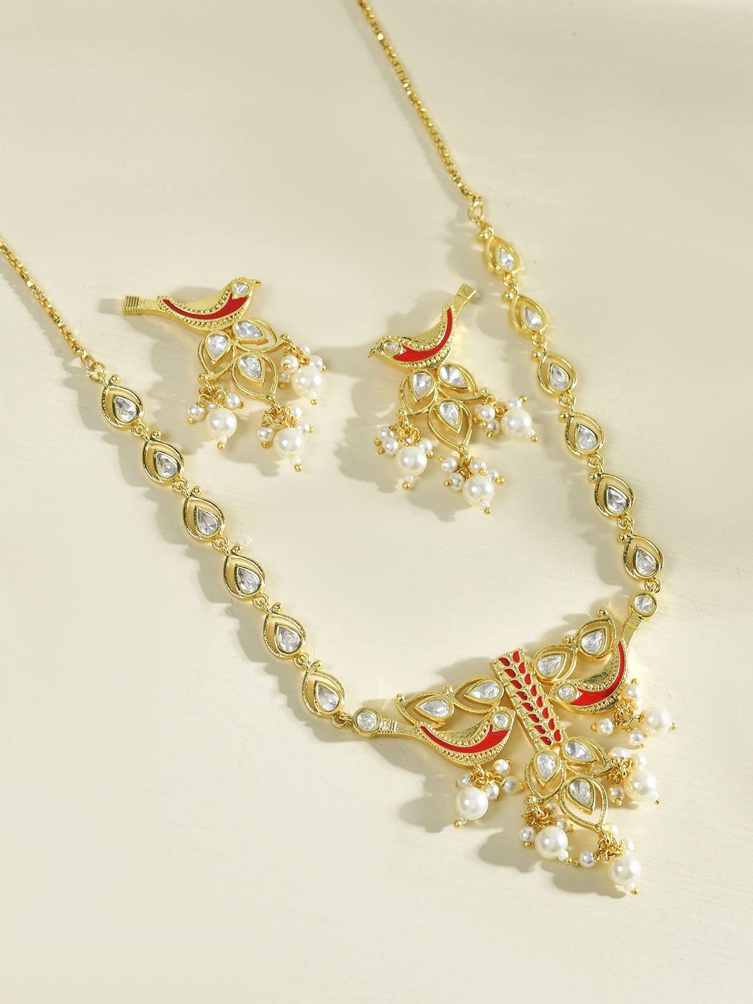 

Voylla Gold Plated Kundan Studded Jewellery Set