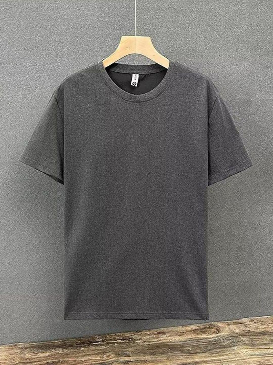 

StyleCast x Revolte Men Solid Round Neck T-shirt, Grey