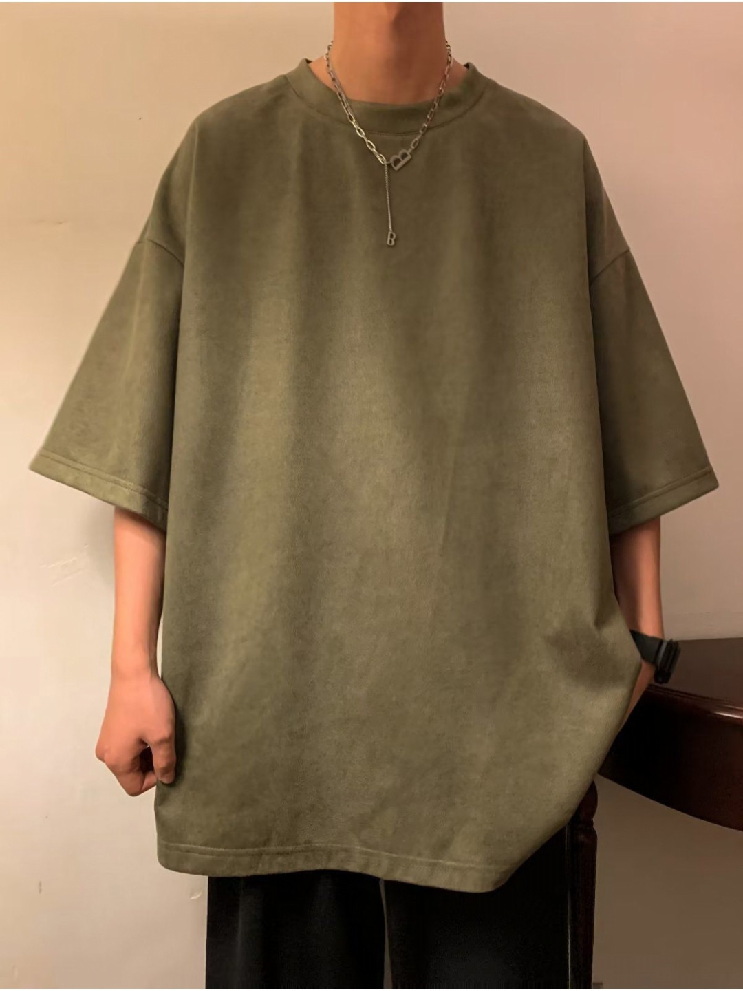 

StyleCast x Revolte Solid Round Neck Baggy T-shirt, Olive