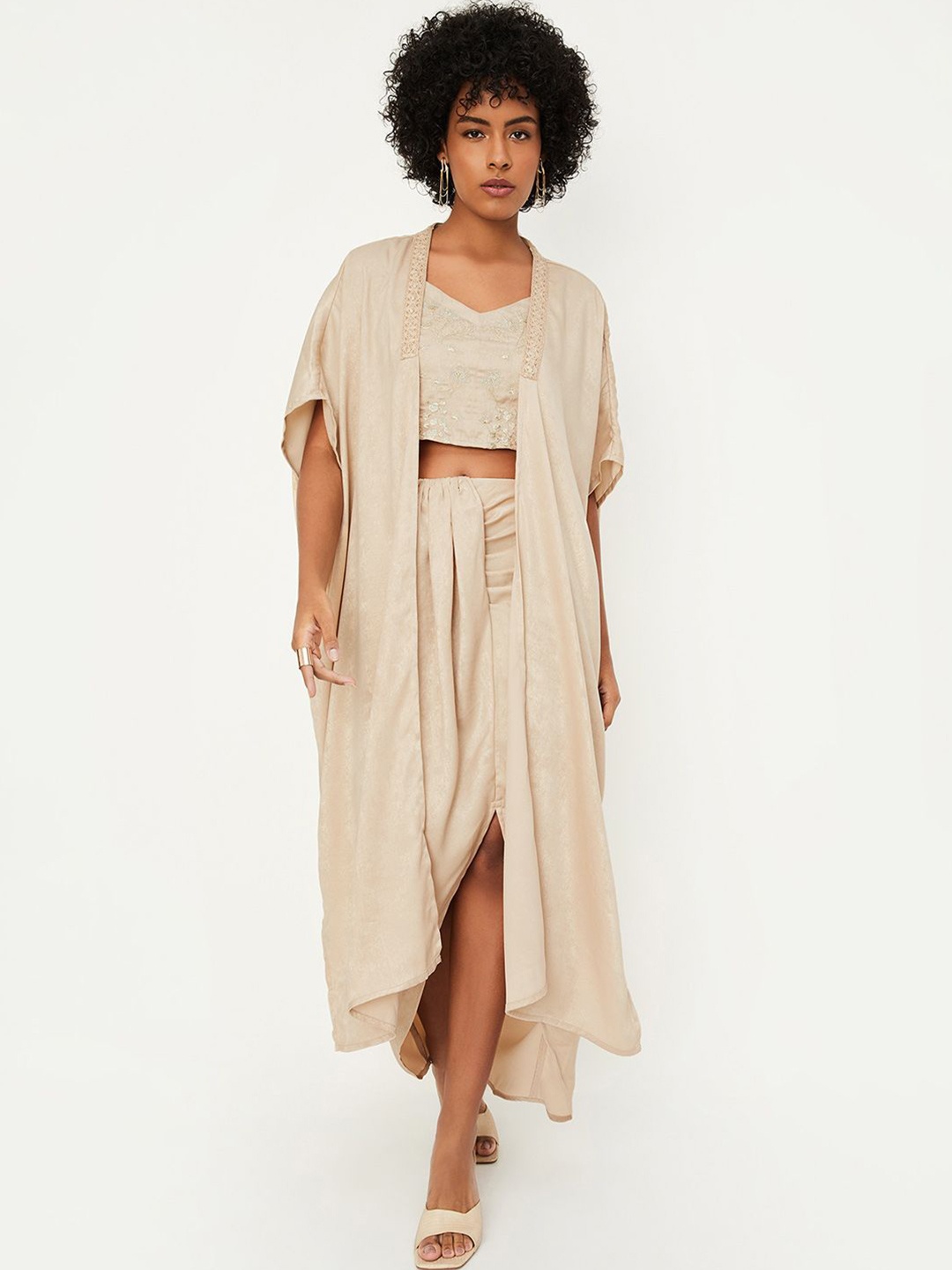 

max Longline Open Front Shrug, Beige