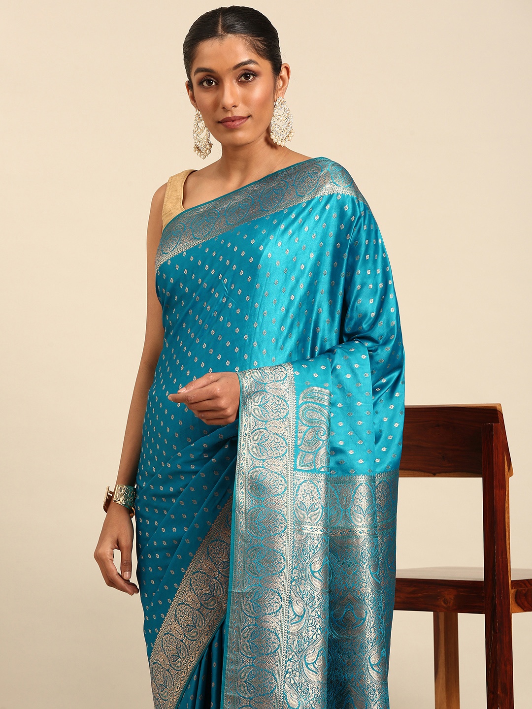 

MOHEY Woven Design Zari Saree, Blue