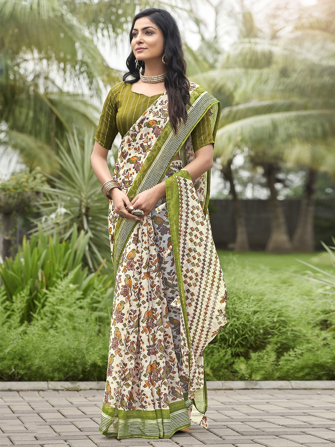 

KALINI Kalamkari Phulkari Printed Bagru Saree, Cream