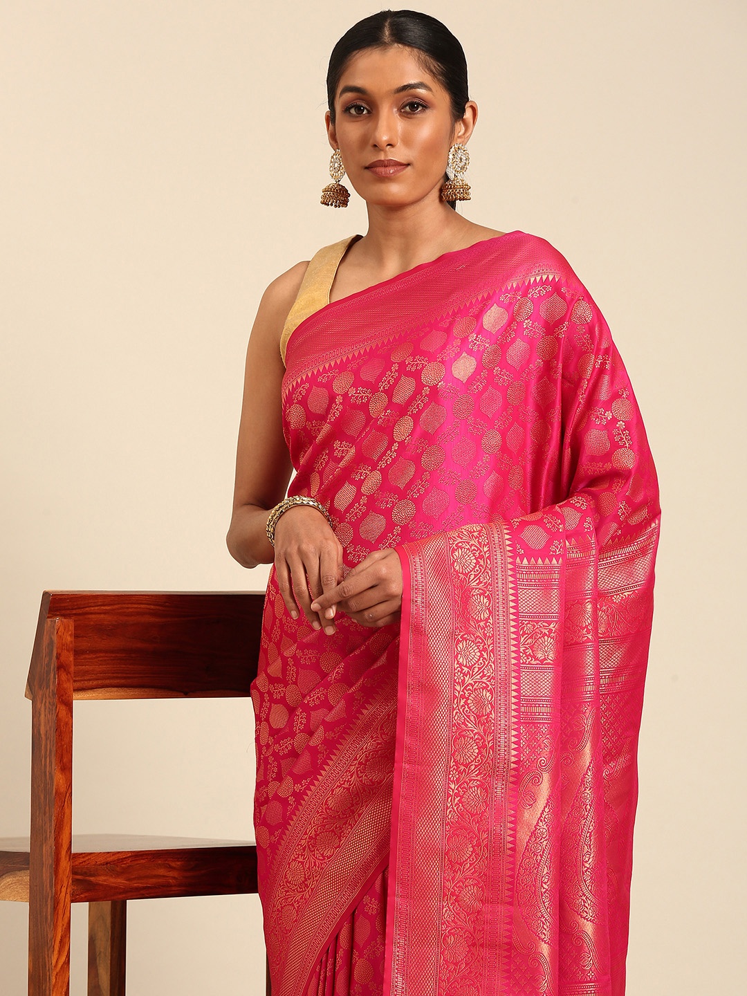 

MOHEY Indie-Floral Woven Design Saree, Pink
