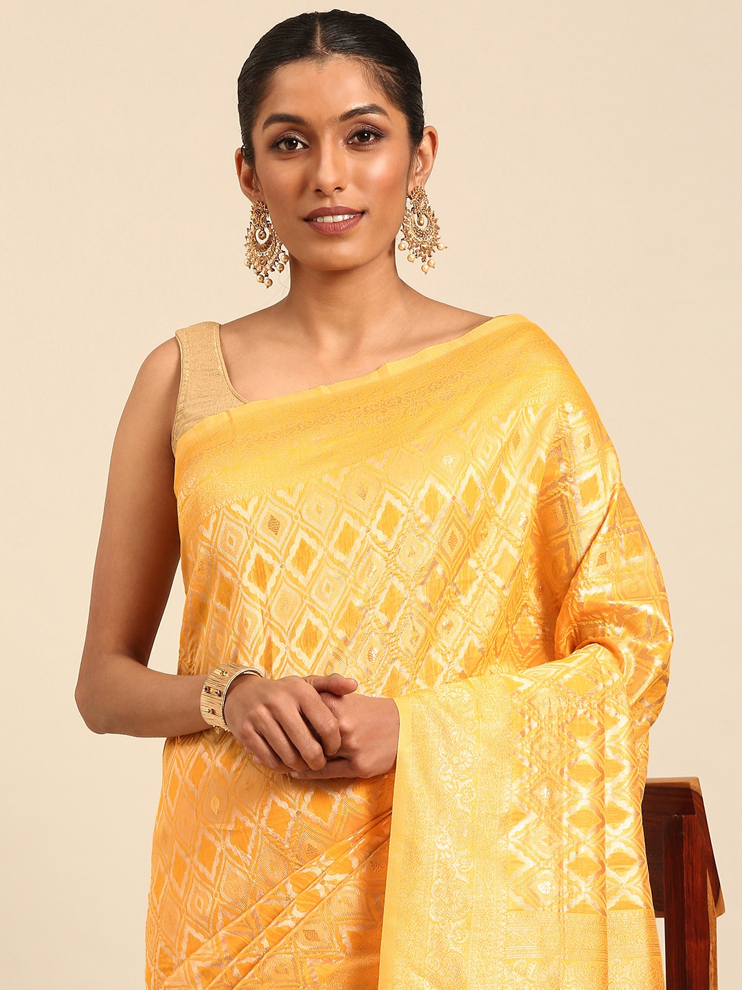 

MOHEY Woven Design Zari Art Silk Saree, Yellow