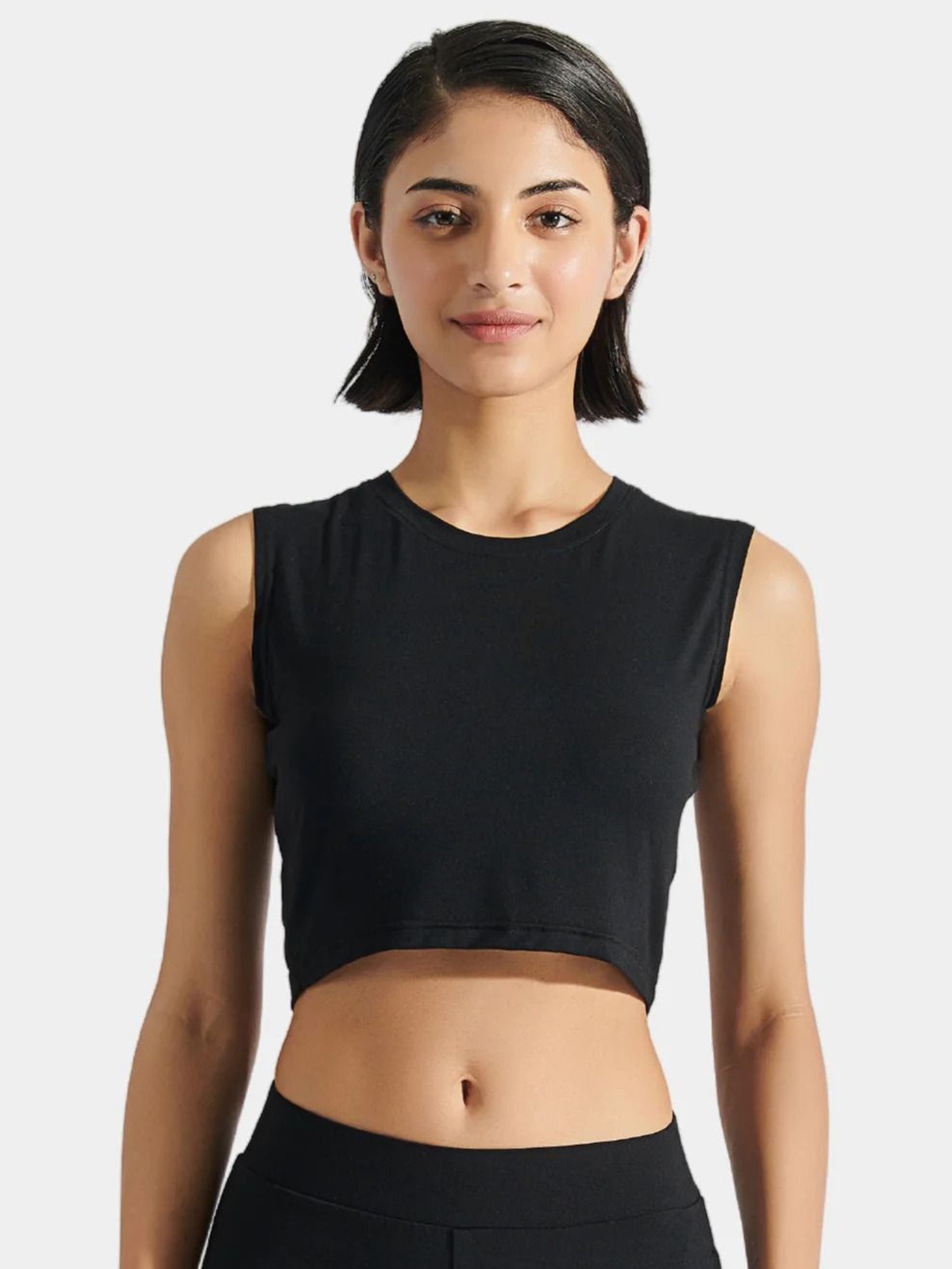 

YAMAYOGA Women Solid Round Neck T-shirt, Black