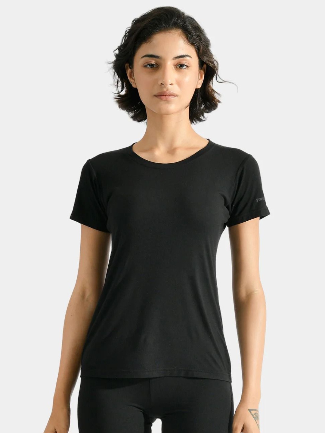 

YAMAYOGA Women Solid Round Neck T-shirt, Black