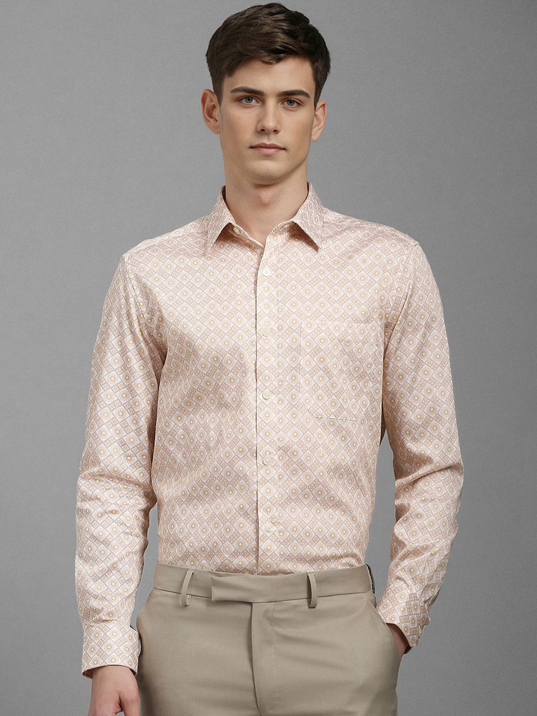 

Louis Philippe Men Classic Fit Spread Collar Geometric Printed Cotton Formal Shirt, Beige