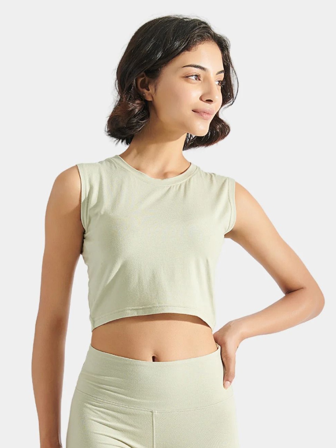 

YAMAYOGA Women Solid Round Neck T-shirt, Green