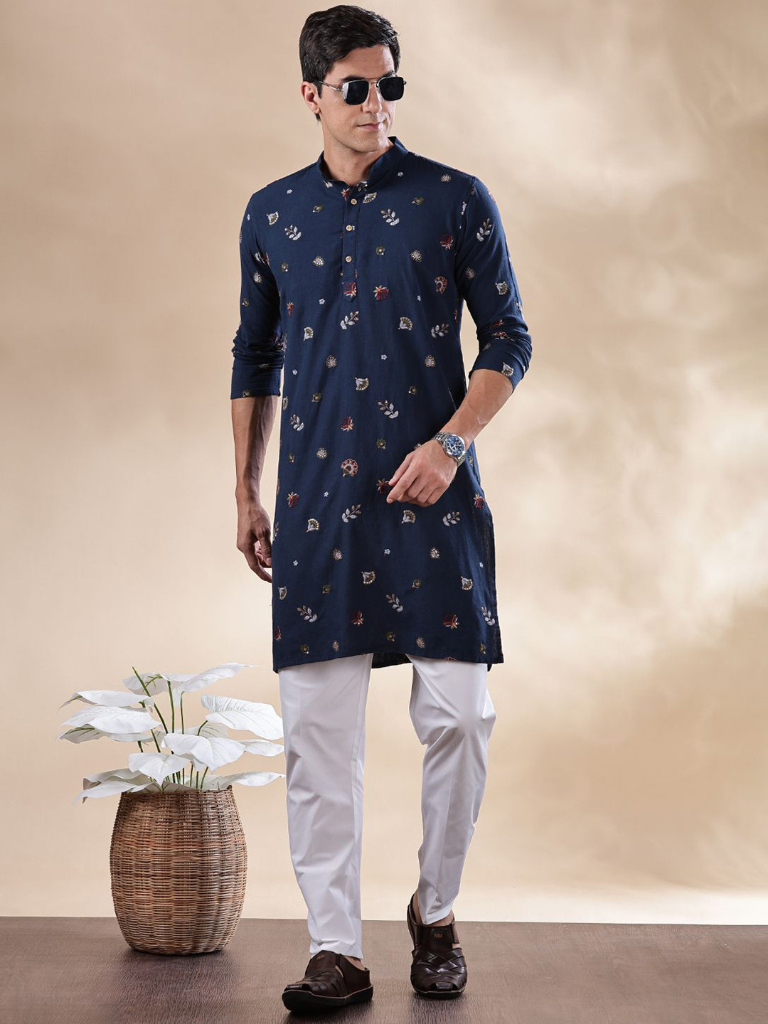 

Anouk Floral Embroidered Thread Work Mandarin Collar Cotton Straight Kurta, Blue