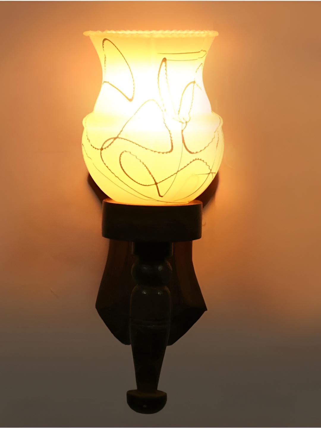 

Afast White Wood Rectangle Shaped Wall Lamp