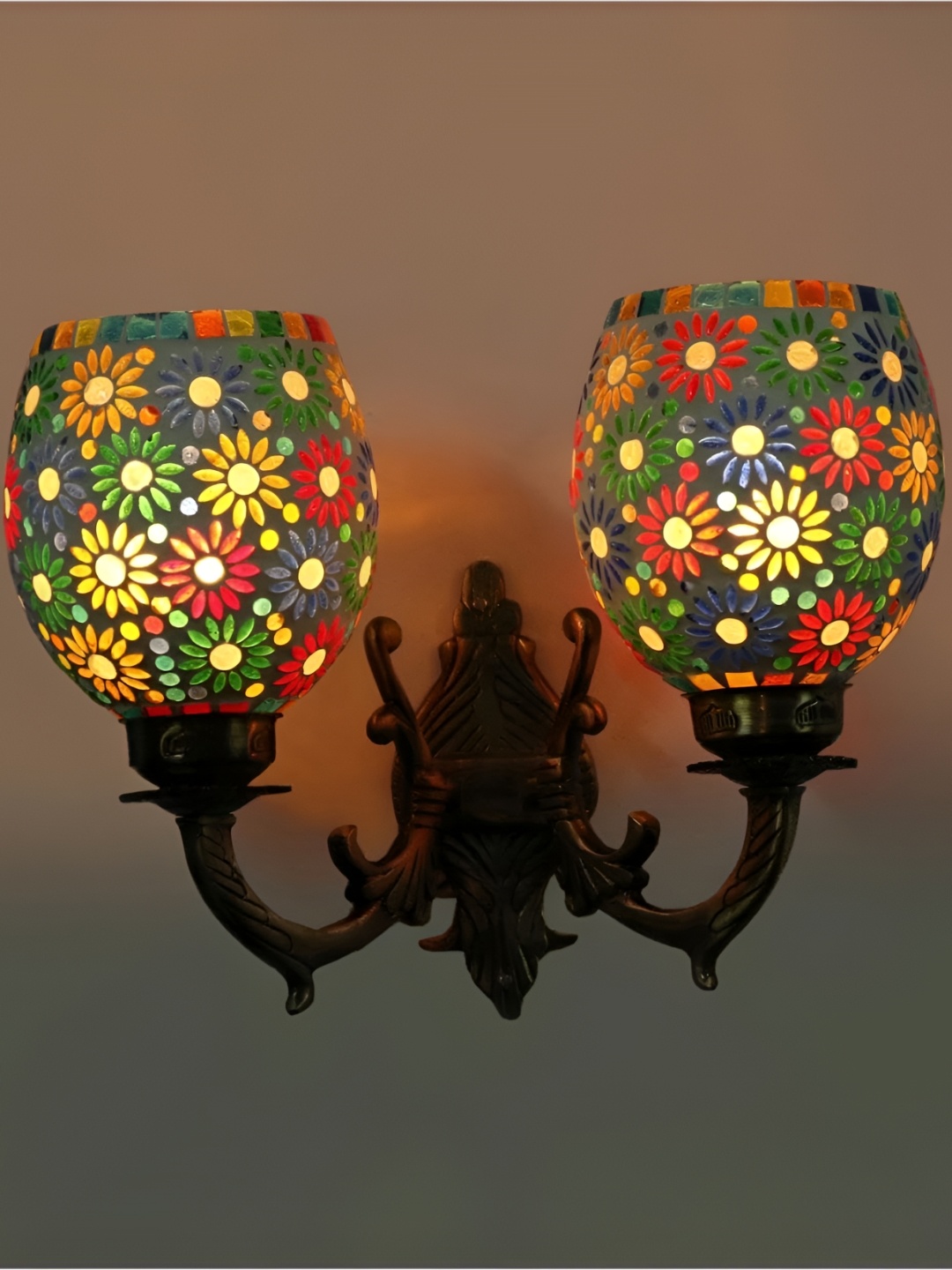 

Afast White & Red Printed Metal Wall Lamp