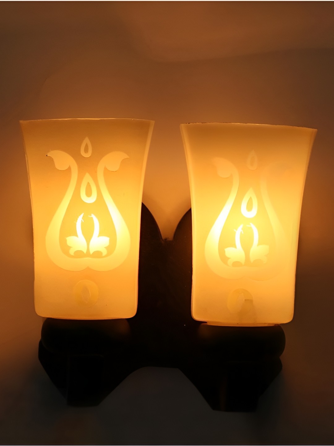 

Afast White & Black Printed Frustum Shaped Wood Contemporary Wall Lamp