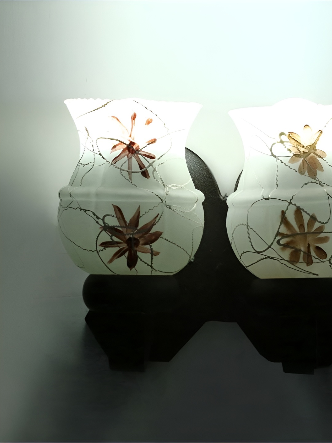 

Afast White & Brown Abstract Shaped Wood Contemporary Wall Lamp
