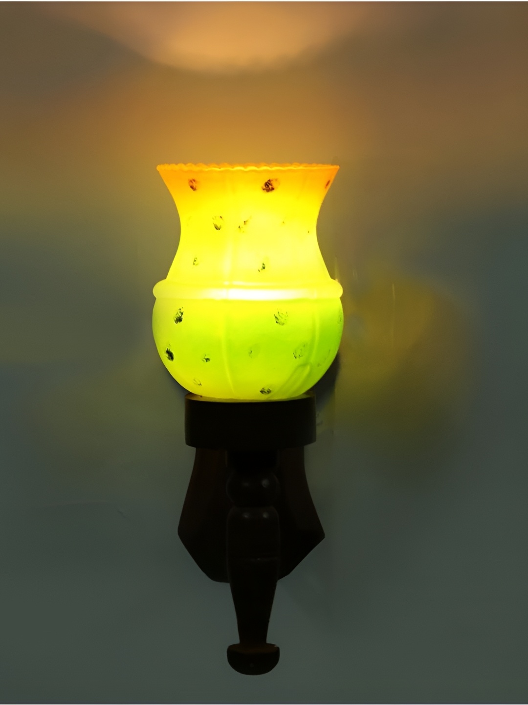 

Afast Green & Yellow Printed Abstract Shaped Wood Contemporary Wall Lamp