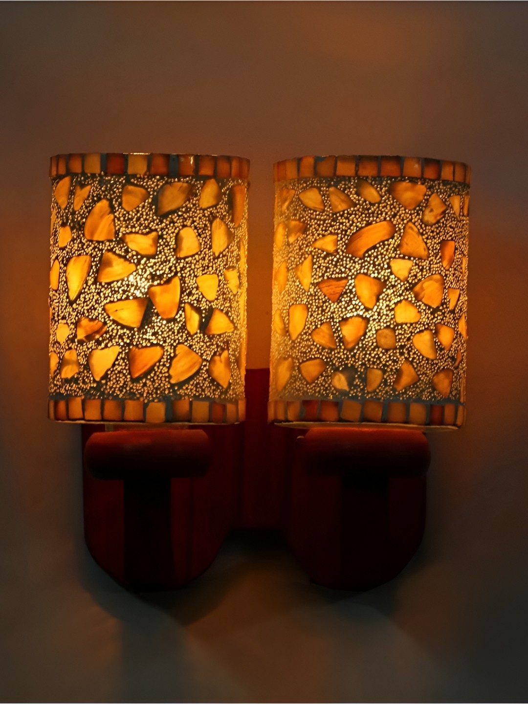 

Afast Gold-Toned & White Printed Abstract Shaped Wood Contemporary Wall Lamp