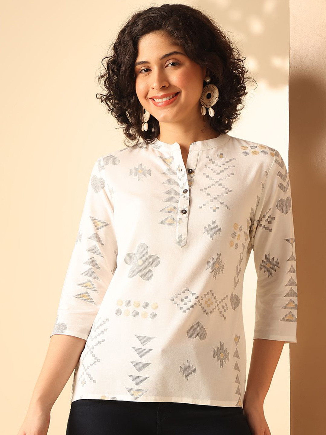 

Anouk Rustic Women Geometric Printed Kurti, Off white