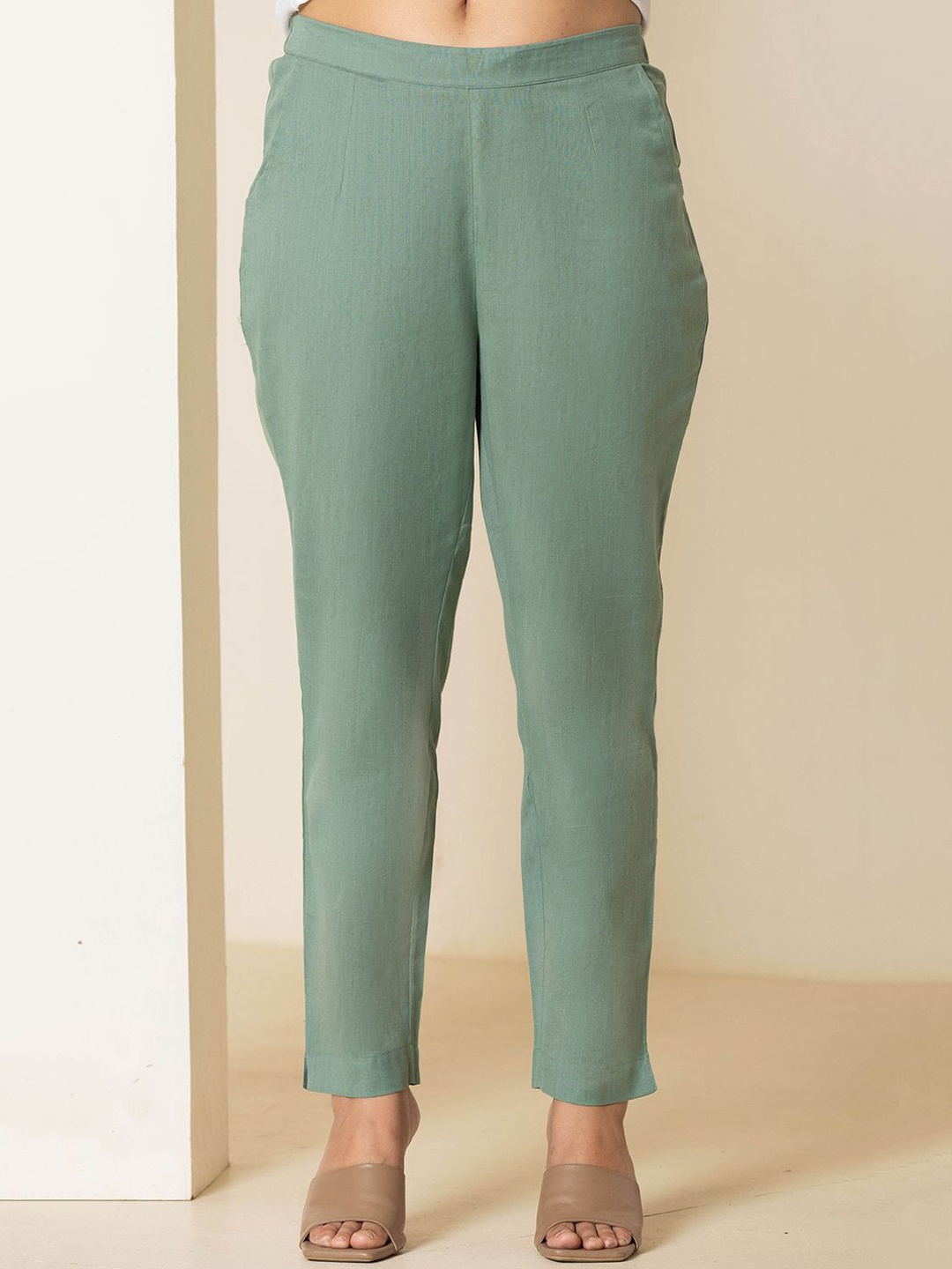 

Eco Clothing Women Relaxed Tapered Fit Easy Wash Regular Trousers, Green