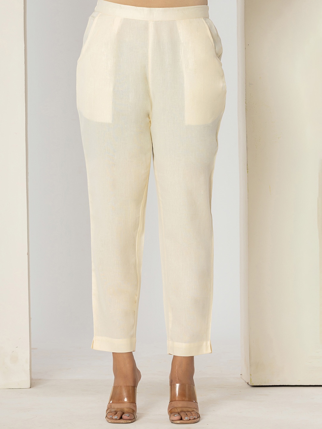 

Eco Clothing Women Relaxed Tapered Fit Trousers, Cream