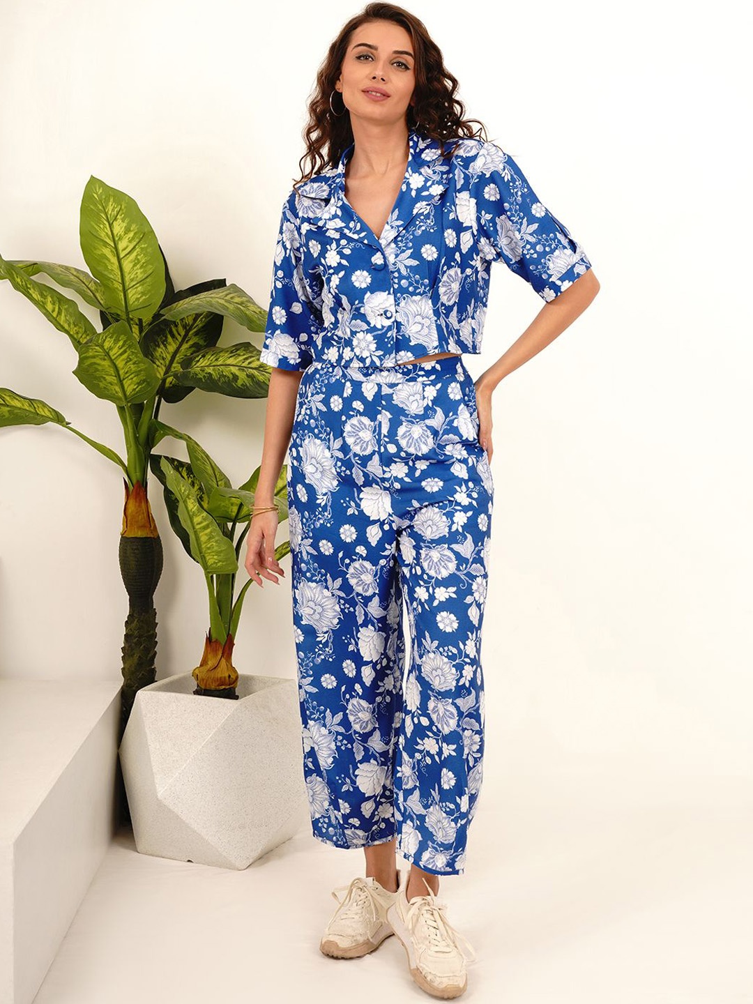 

Slumber Jill Floral Printed Shirt With Trousers, Blue