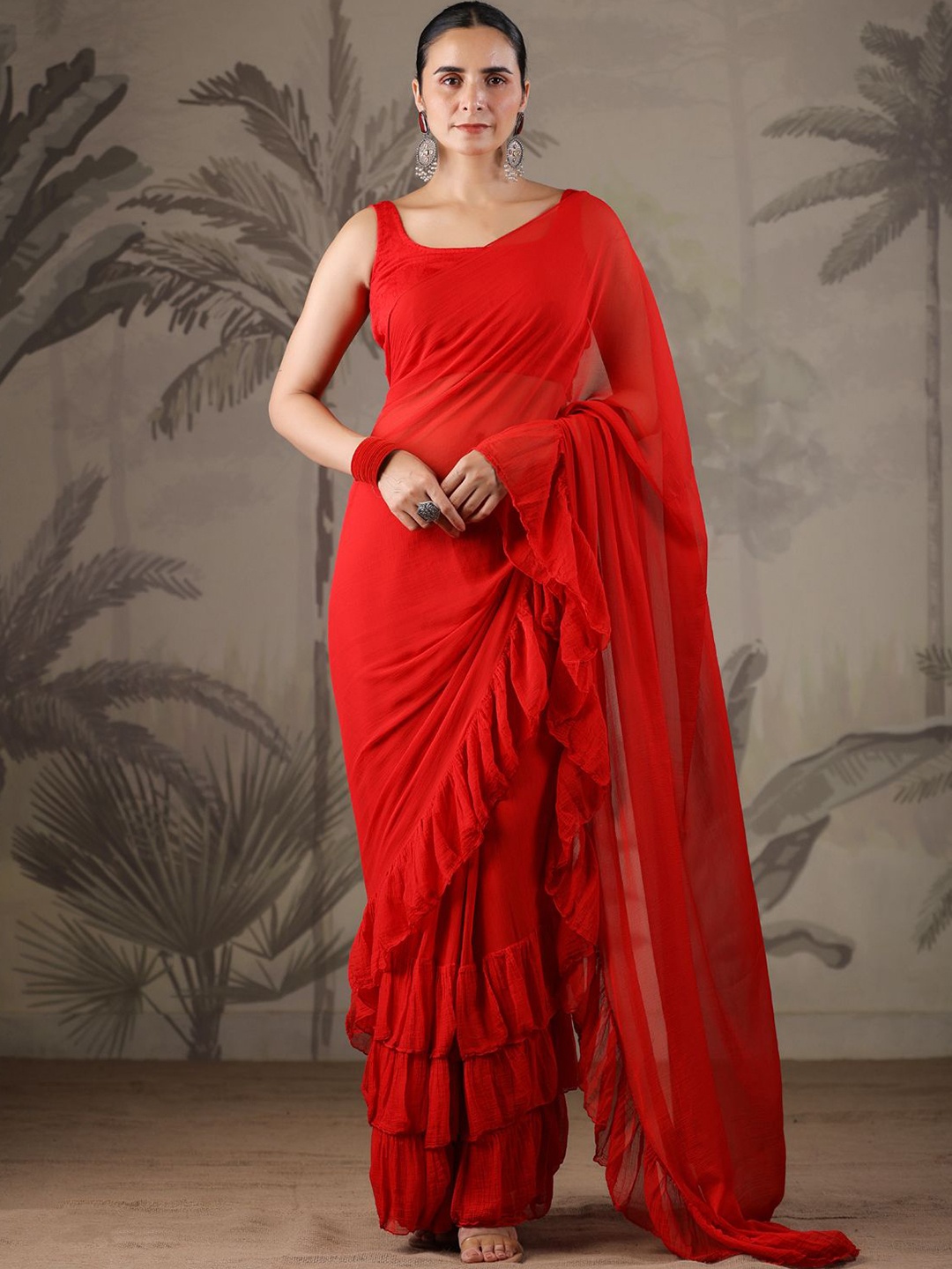 

Geroo Luxe Pure Chiffon Saree, Red