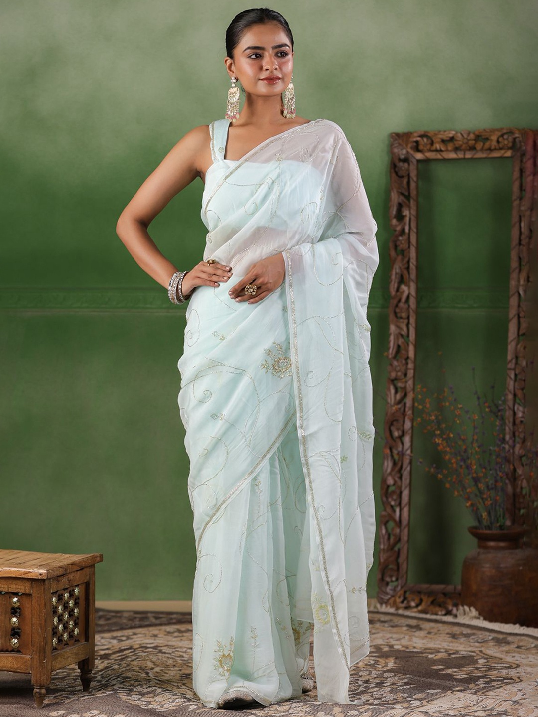 

Geroo Luxe Embellished Sequinned Pure Chiffon Saree, Blue