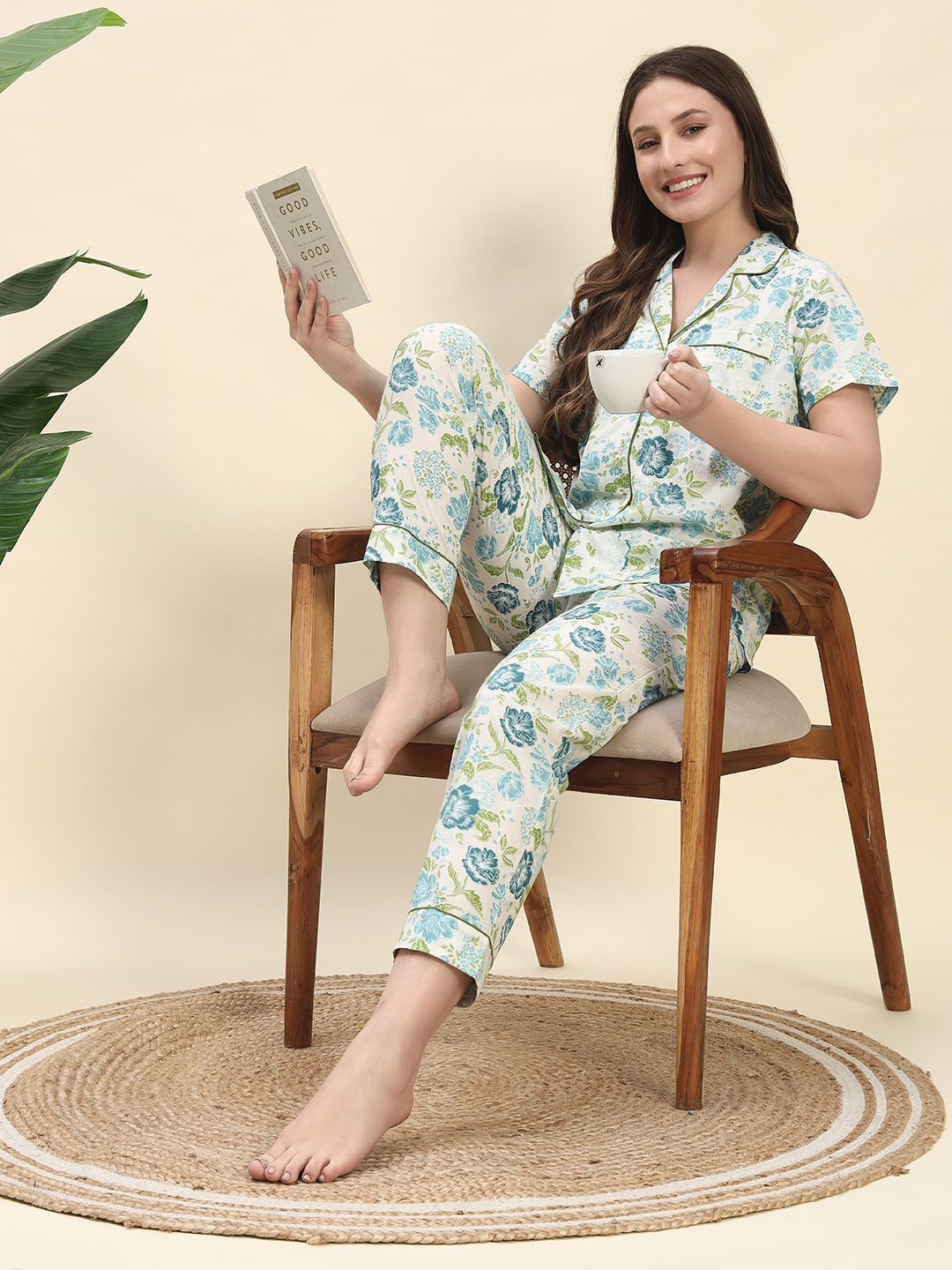 

Ameerah Floral Printed Lapel Collar Pure Cotton Shirt With Pyjamas, White