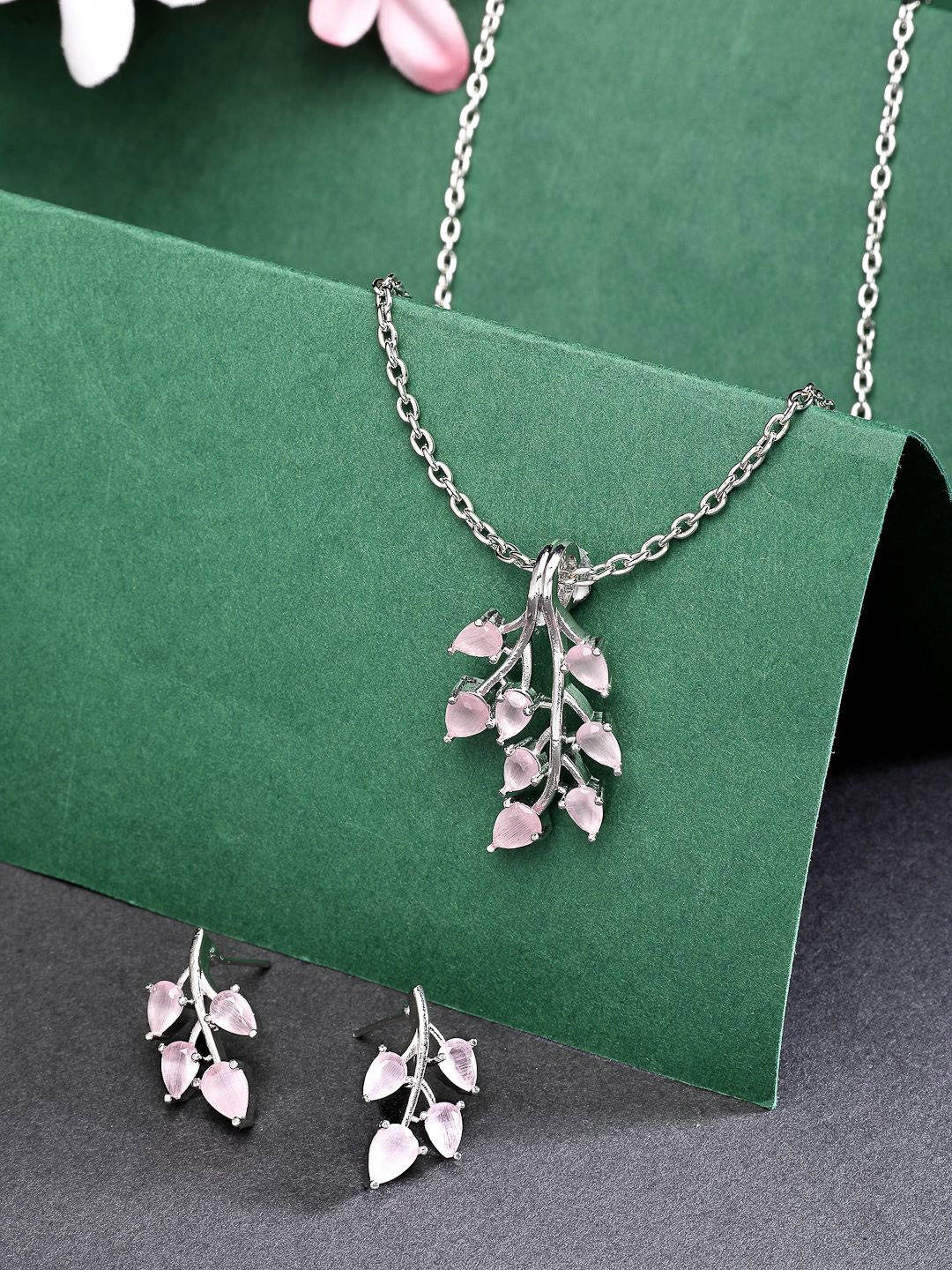 

ZENEME Rhodium Plated Shimmery Leaf Pendant & Earring Set, Silver