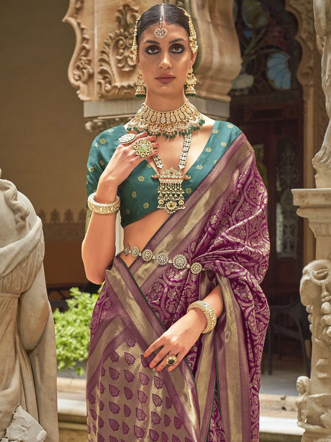 

MAHALASA Ethnic Motifs Woven Design Zari Pure Silk Kanjeevaram Saree, Purple