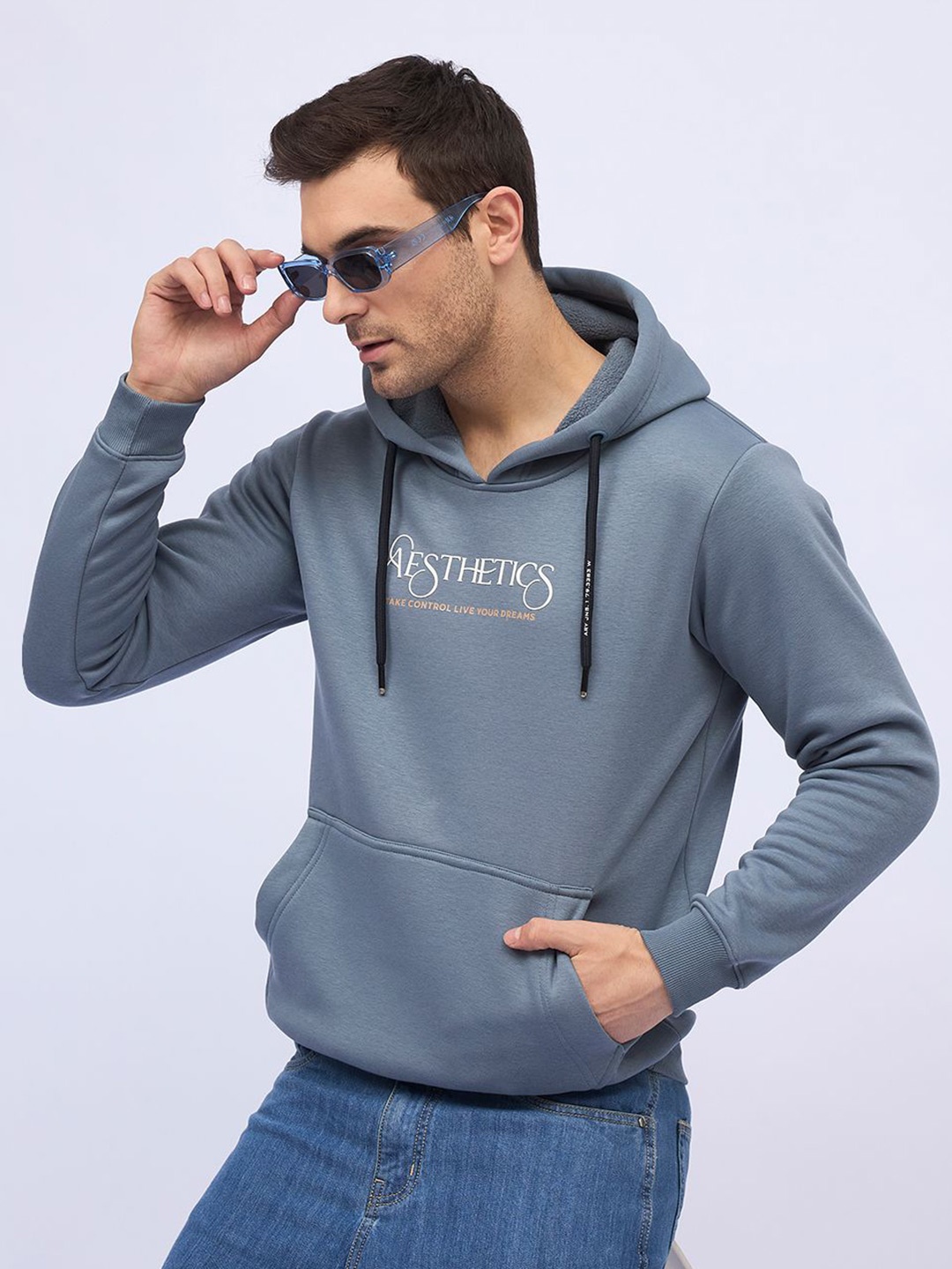 

ARRAY Men Printed Hooded Storm-Fit Pullover Sweatshirt, Navy blue