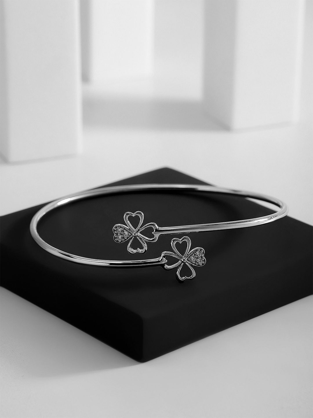 

DIAVO Silver Cubic Zirconia Cuff Bracelet