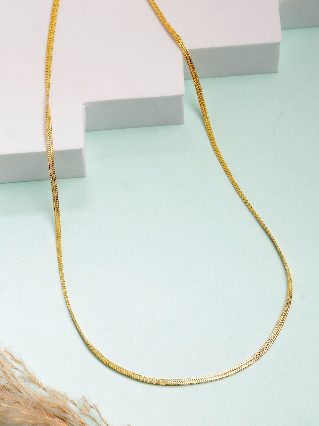 

NVR Men Gold-Plated Minimal Chain