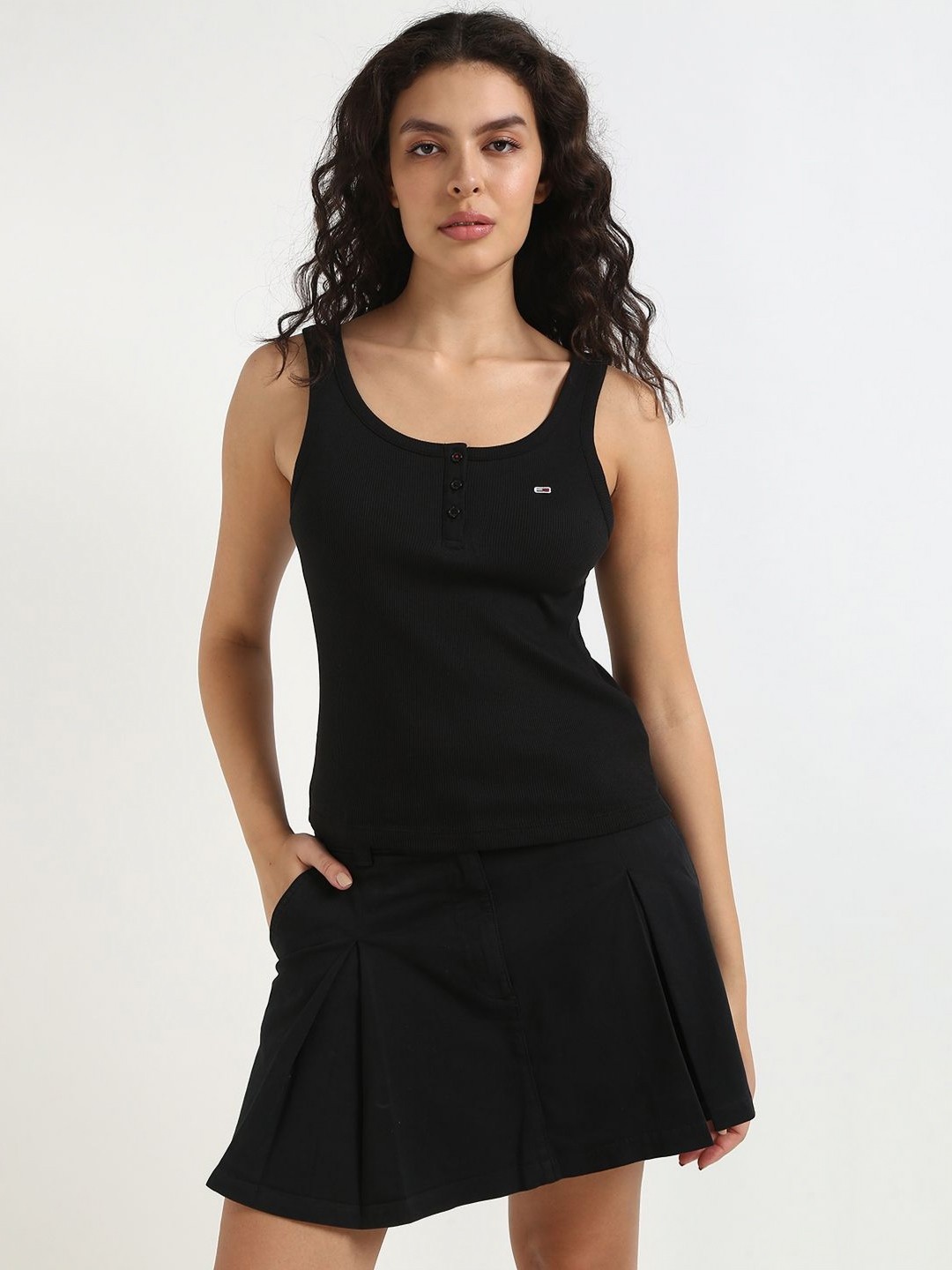 

Tommy Hilfiger Women Solid Shoulder Straps Sleeveless Cotton Tank Top, Black